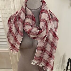 Chic Red and White Plaid Scarf
